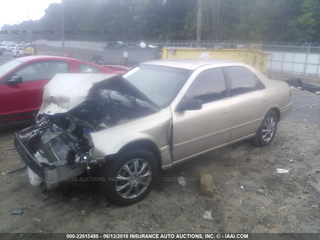 JT2BG22K210599685 - 2001 TOYOTA CAMRY CE/LE/XLE GOLD photo 2