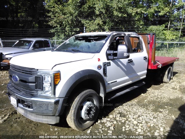 1FD0W5HT8HEE87131 - 2017 FORD F550 4X4 CREWCAB SUPER DUTY WHITE photo 2