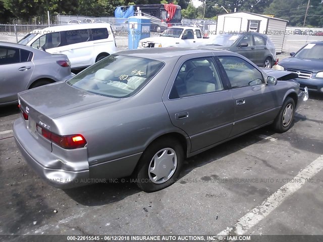 4T1BG22K8XU481662 - 1999 TOYOTA CAMRY CE/LE/XLE GOLD photo 4