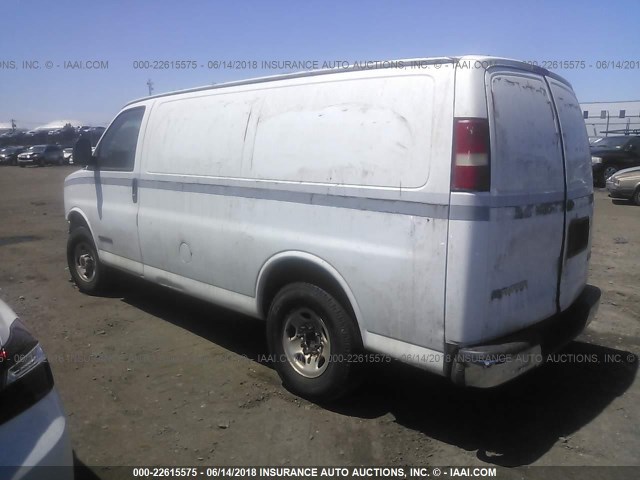 1GTGG25V651104049 - 2005 GMC SAVANA G2500 WHITE photo 3