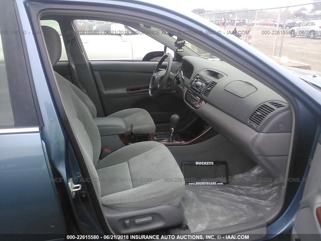4T1BF32K93U547798 - 2003 TOYOTA CAMRY LE/XLE/SE 浅蓝色 照片 5