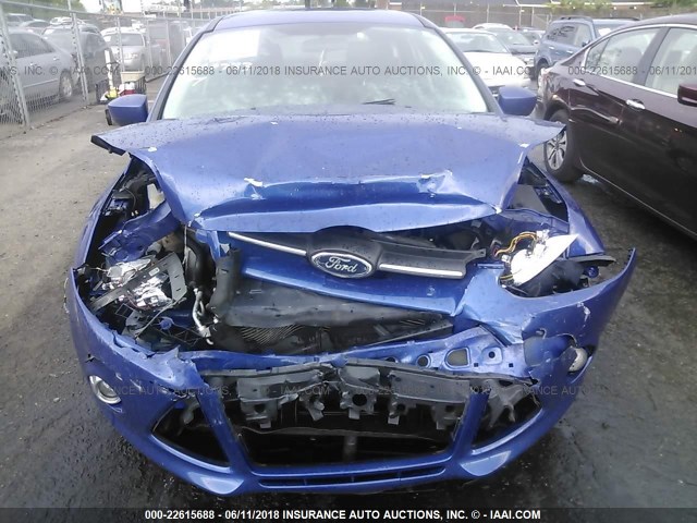 1FAHP3K21CL380733 - 2012 FORD FOCUS SE BLUE photo 6