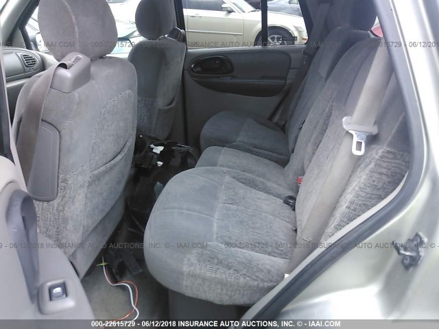 1GNDT13SX22368048 - 2002 CHEVROLET TRAILBLAZER  GRAY photo 8