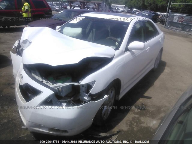 4T1BE46K27U540457 - 2007 TOYOTA CAMRY NEW GENERAT CE/LE/XLE/SE WHITE photo 2
