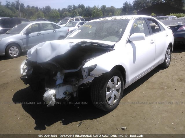 4T1BE46K37U533761 - 2007 TOYOTA CAMRY NEW GENERAT CE/LE/XLE/SE WHITE photo 2