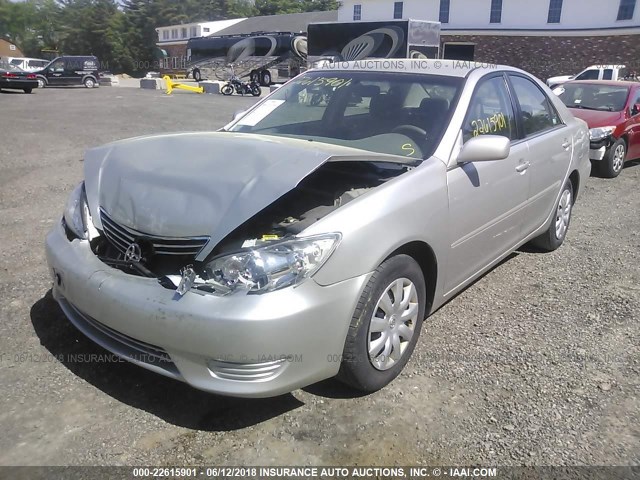 4T1BE32K95U413752 - 2005 TOYOTA CAMRY LE/XLE/SE Gümüş foto 2