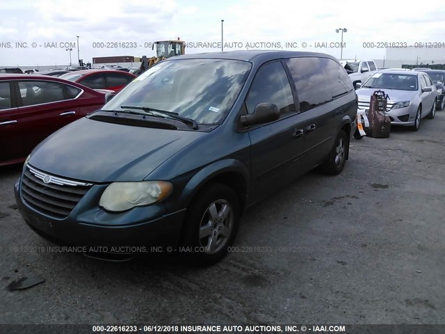 2A4GP44R47R174335 - 2007 CHRYSLER TOWN & COUNTRY LX GREEN photo 2