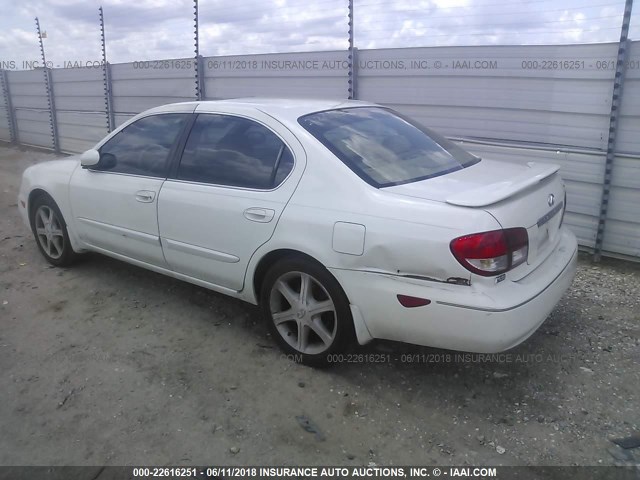 JNKDA31A12T026047 - 2002 INFINITI I35 WHITE photo 3