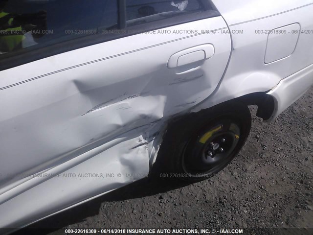 JM1BJ2219Y0272338 - 2000 MAZDA PROTEGE ES 白色 照片 6