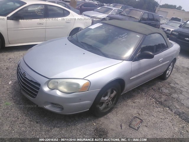 1C3EL45X65N698932 - 2005 CHRYSLER SEBRING SILVER photo 2