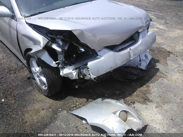 4T1CA38P34U014014 - 2004 TOYOTA CAMRY SOLARA SE/SLE 银色 照片 6