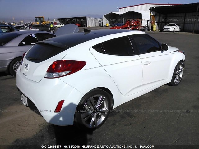 KMHTC6AD2GU280060 - 2016 HYUNDAI VELOSTER WHITE photo 4