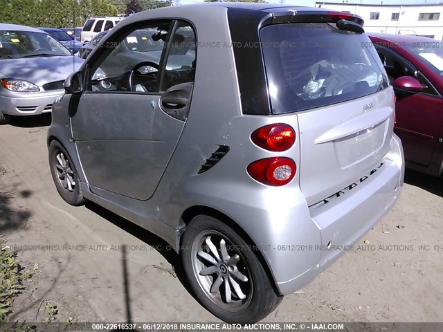 WMEEJ3BA5CK550217 - 2012 SMART FORTWO PURE/PASSION GRAY photo 3