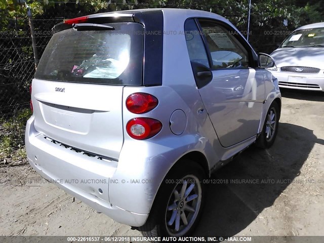 WMEEJ3BA5CK550217 - 2012 SMART FORTWO PURE/PASSION GRAY photo 4