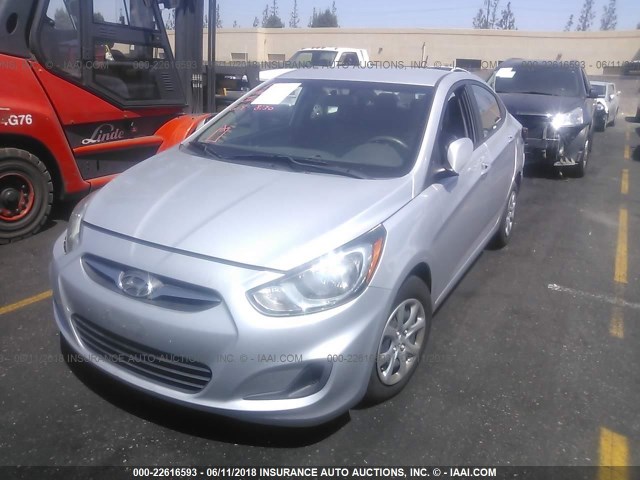 KMHCT4AE4EU653660 - 2014 HYUNDAI ACCENT GLS/GS SILVER photo 2