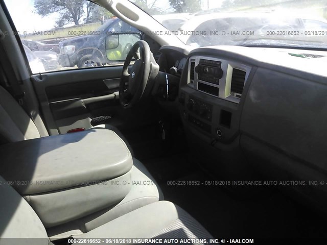 3D7KS28A98G108996 - 2008 DODGE RAM 2500 ST/SLT 棕色 照片 5