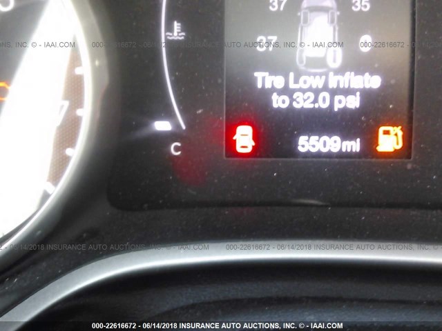 3C4NJCBB4HT632744 - 2017 JEEP COMPASS LATITUDE ნაცრისფერი ფოტო 7