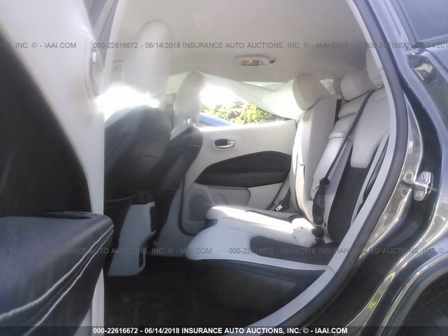 3C4NJCBB4HT632744 - 2017 JEEP COMPASS LATITUDE ნაცრისფერი ფოტო 8