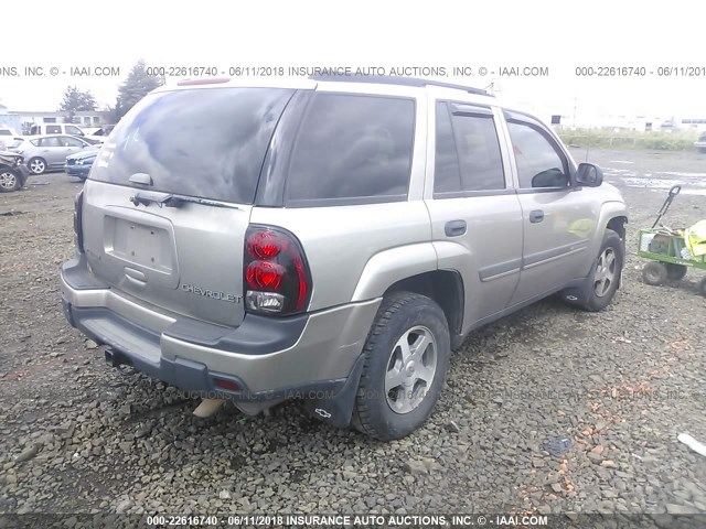 1GNDT13S222157426 - 2002 CHEVROLET TRAILBLAZER  SILVER photo 4