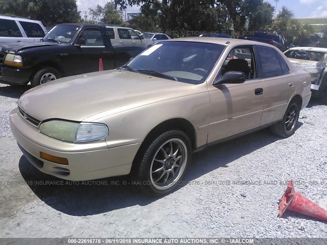 JT2BG12K8T0343399 - 1996 TOYOTA CAMRY DX/LE/XLE GOLD photo 2