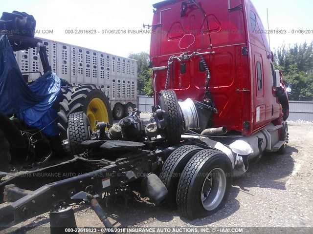 1FUJGLDR5DSFB0856 - 2013 FREIGHTLINER CASCADIA 125  RED photo 4