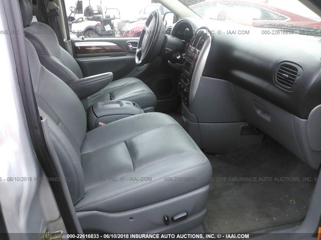 2A4GP64L46R874376 - 2006 CHRYSLER TOWN & COUNTRY LIMITED GRAY photo 5
