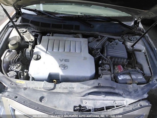 4T1BK3EK9BU119476 - 2011 TOYOTA CAMRY SE/LE/XLE ოქროსფერი ფოტო 10