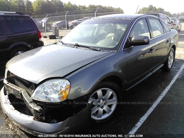 1FAHP24156G173449 - 2006 FORD FIVE HUNDRED SEL GRAY photo 2