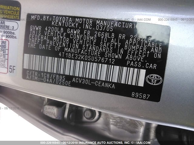 4T1BE32K05U576712 - 2005 TOYOTA CAMRY LE/XLE/SE 银色 照片 9
