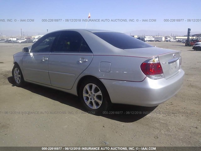 4T1BE30K86U128206 - 2006 TOYOTA CAMRY LE/XLE/SE Gümüş foto 3