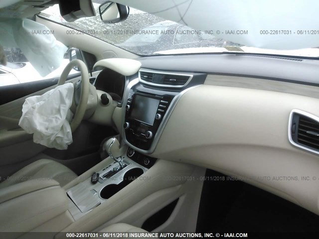 5N1AZ2MH0GN154996 - 2016 NISSAN MURANO S/SL/SV/PLATINUM WHITE photo 5