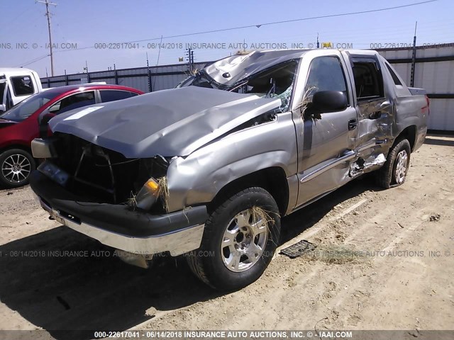 3GNEC13T63G238497 - 2003 CHEVROLET AVALANCHE C1500 SILVER photo 2