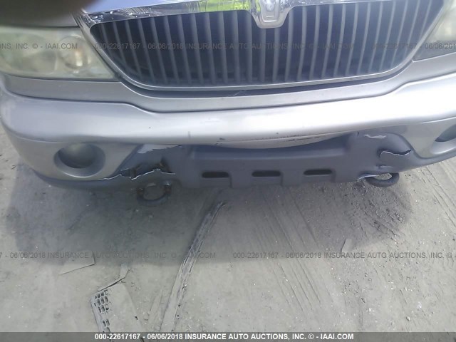 5LMPU28AXYLJ07930 - 2000 LINCOLN NAVIGATOR GRAY photo 6