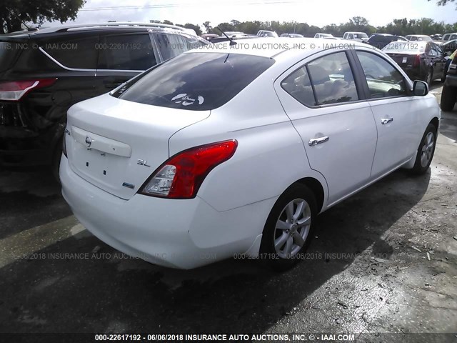 3N1CN7AP5CL847318 - 2012 NISSAN VERSA S/SV/SL WHITE photo 4