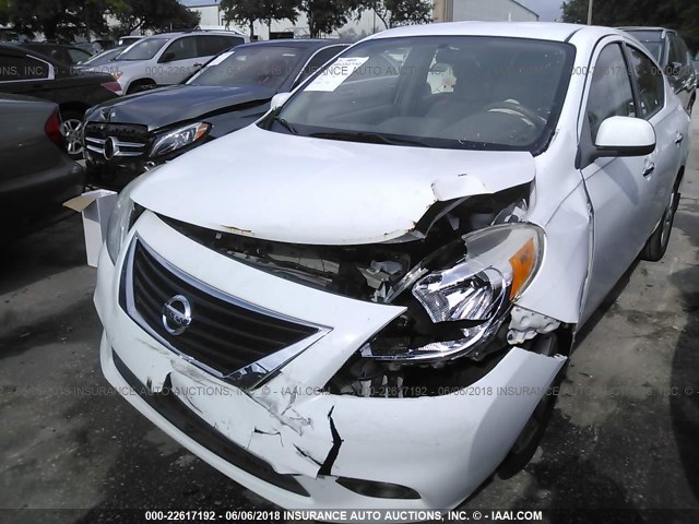 3N1CN7AP5CL847318 - 2012 NISSAN VERSA S/SV/SL WHITE photo 6