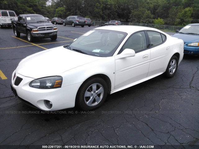 2G2WP552871195233 - 2007 PONTIAC GRAND PRIX WHITE photo 2
