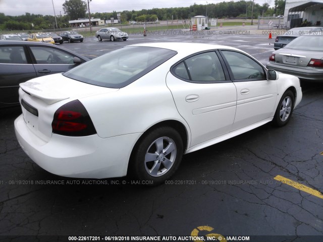 2G2WP552871195233 - 2007 PONTIAC GRAND PRIX WHITE photo 4