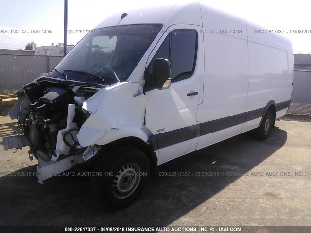 WD3PE8CC8C5632590 - 2012 MERCEDES-BENZ SPRINTER 2500 WHITE photo 2