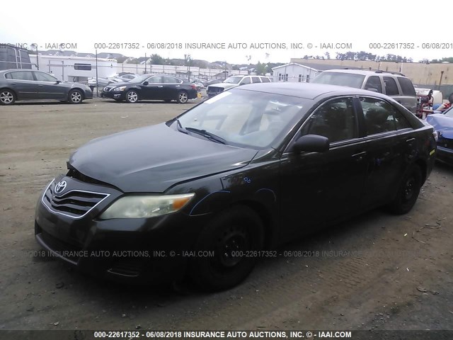 4T1BF3EK9AU559278 - 2010 TOYOTA CAMRY SE/LE/XLE GREEN photo 2