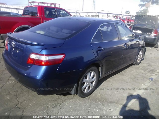 4T1BE46K17U123587 - 2007 TOYOTA CAMRY NEW GENERAT CE/LE/XLE/SE BLUE photo 4