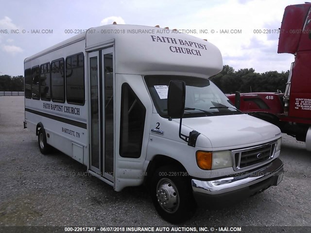 1FDXE45P57DA13631 - 2007 FORD ECONOLINE E450 SUPER DUTY CUTWY VAN WHITE photo 1