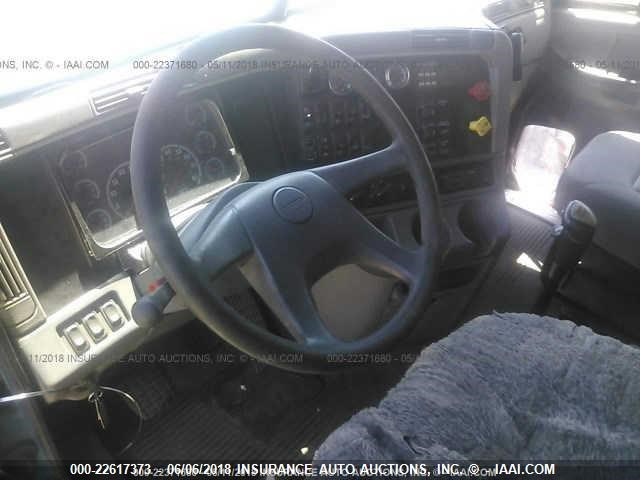 1FUJA6CVX4LM49274 - 2004 FREIGHTLINER COLUMBIA COLUMBIA Unknown photo 5