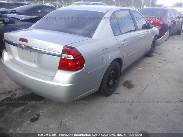 1G1ZS51F36F300695 - 2006 CHEVROLET MALIBU LS 银色 照片 4
