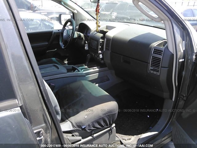 5N1AA08A06N736782 - 2006 NISSAN ARMADA SE/LE GRAY photo 5