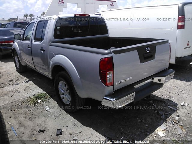 1N6AD0ER5JN715504 - 2018 NISSAN FRONTIER S/SV/SL/PRO-4X SILVER photo 3