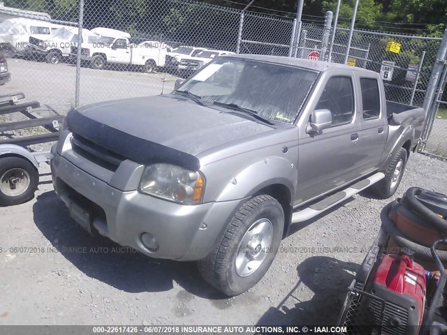 1N6ED29Y82C361196 - 2002 NISSAN FRONTIER CREW CAB XE/CREW CAB SE GRAY photo 2