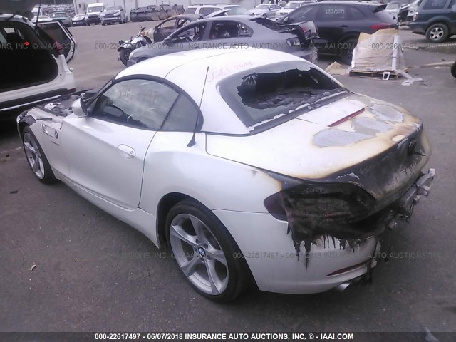 WBALL5C50G5A20688 - 2016 BMW Z4 SDRIVE28I WHITE photo 3