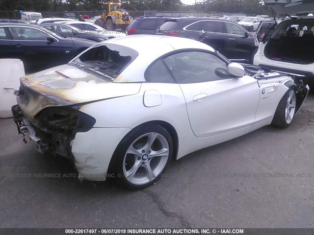 WBALL5C50G5A20688 - 2016 BMW Z4 SDRIVE28I WHITE photo 4