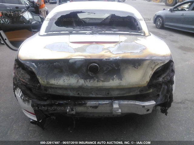 WBALL5C50G5A20688 - 2016 BMW Z4 SDRIVE28I WHITE photo 6