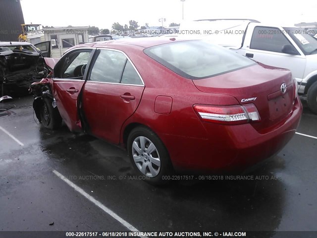 4T1BF3EK7AU097660 - 2010 TOYOTA CAMRY SE/LE/XLE RED photo 3